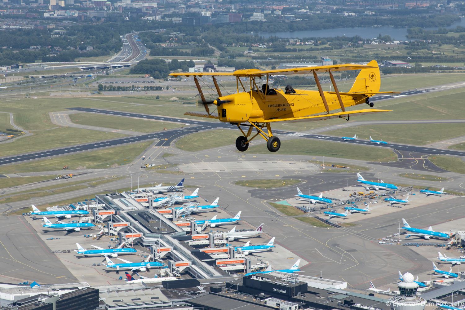 N8233Schiphol22b1